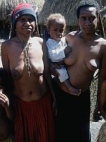 Yiwika, West Papua (2002)